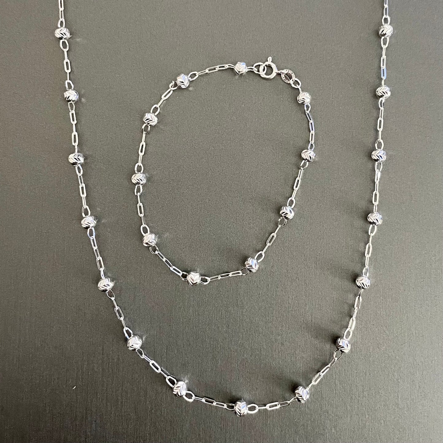 Necklace Beads Diamond Cut 18"