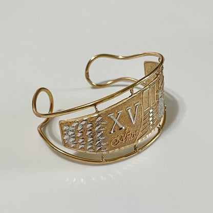 14K Quinceañera Bangle